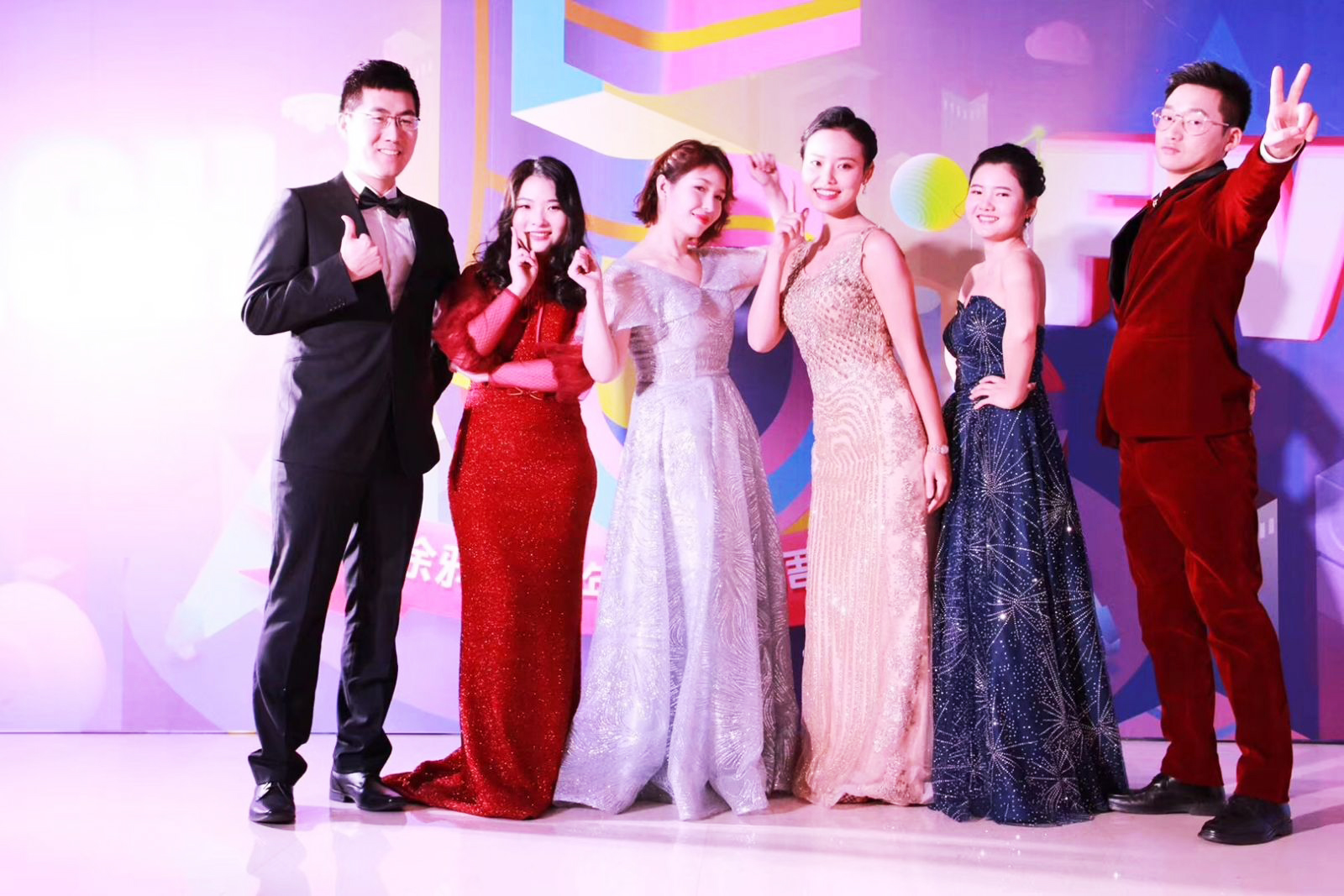 HIGH FIVE��Ϳ�f����2019�����������c����