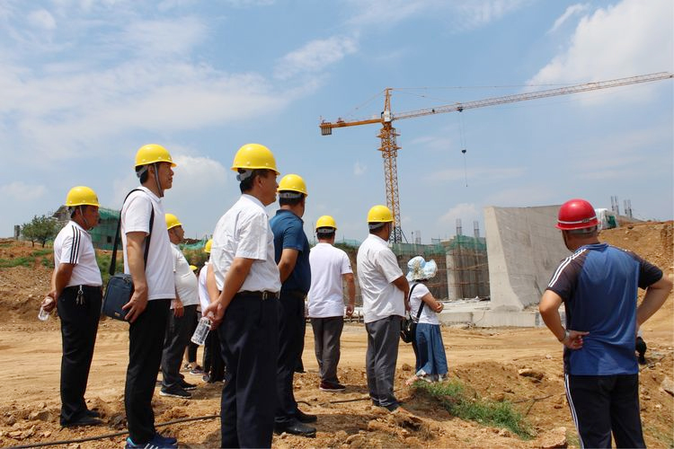 參觀鋼城區(qū)金水河水庫