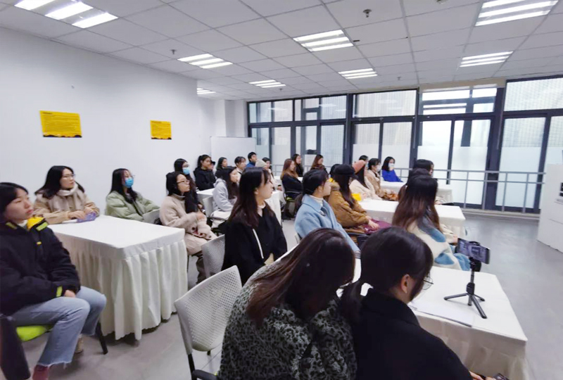 ���X�Ժ�L�c�W(xu��)���M�н���