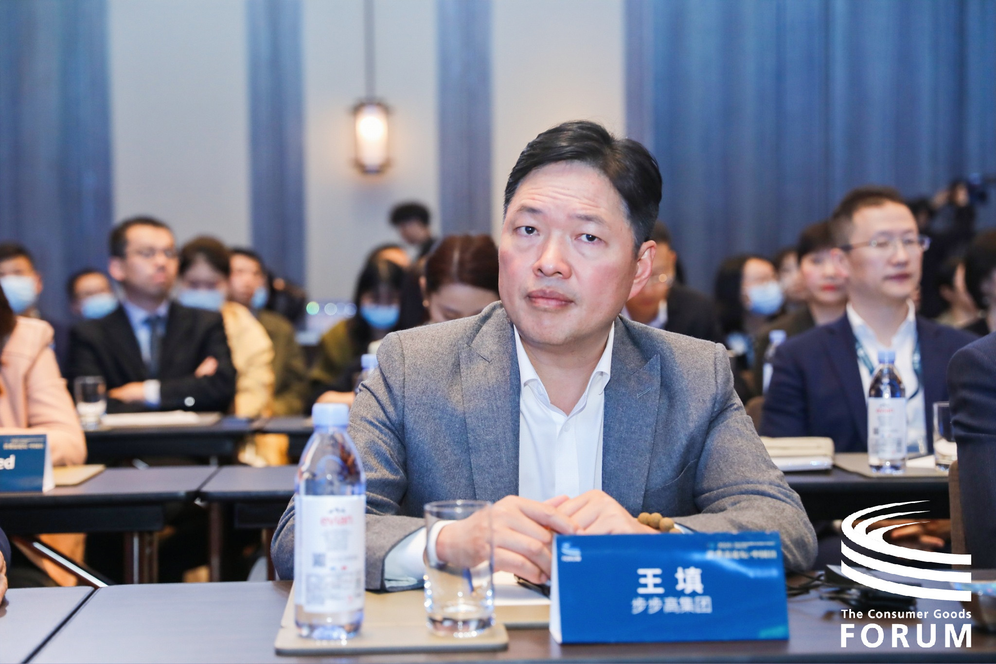 �����߼��F(tu��n)�����L�愓(chu��ng)ʼ�������ϯCGF�Ї���