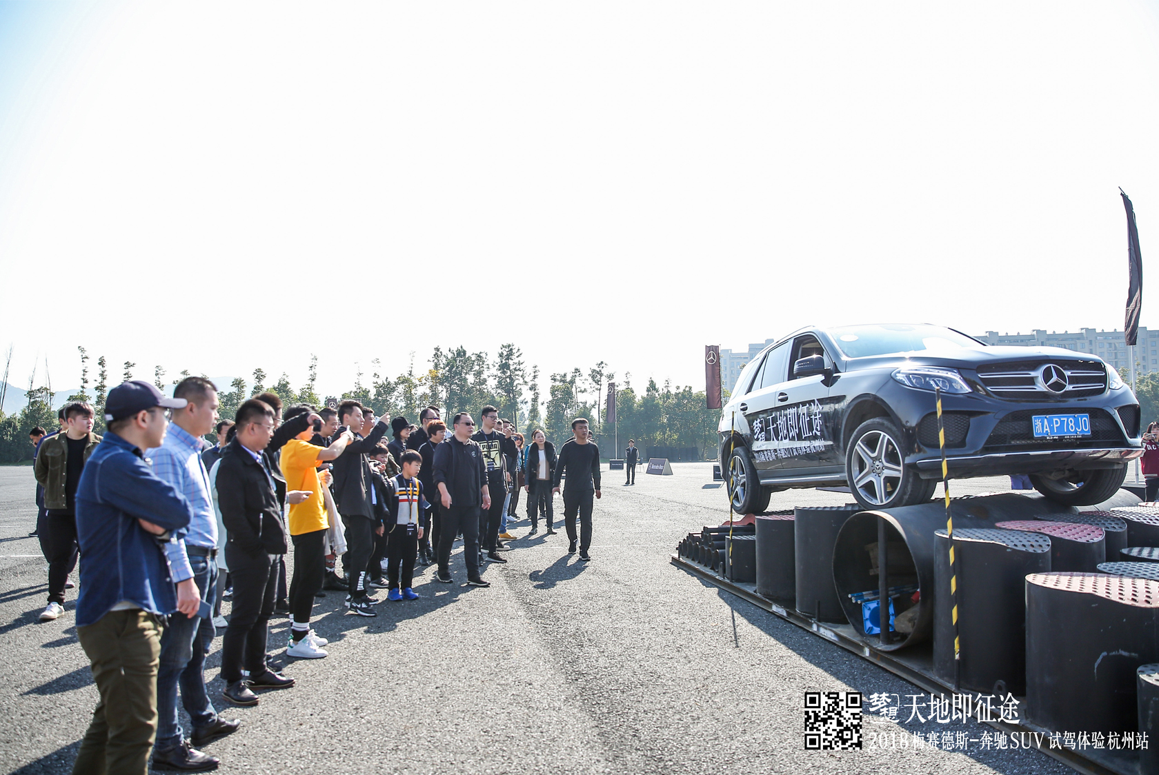 ����ؼ���;�� ÷ِ��˹���YSUVԇ�{�w���