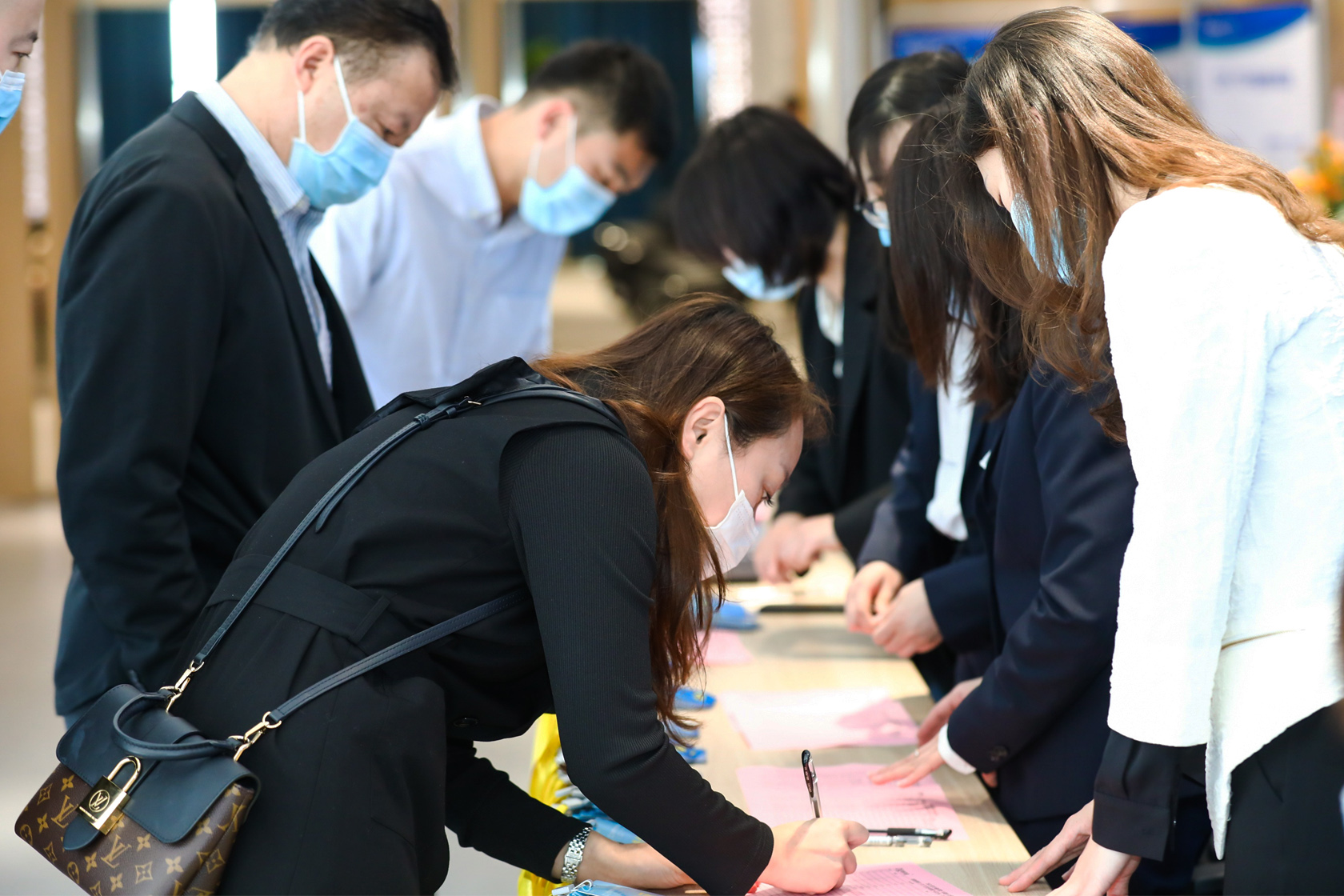 �aƷ�l�����������e�������