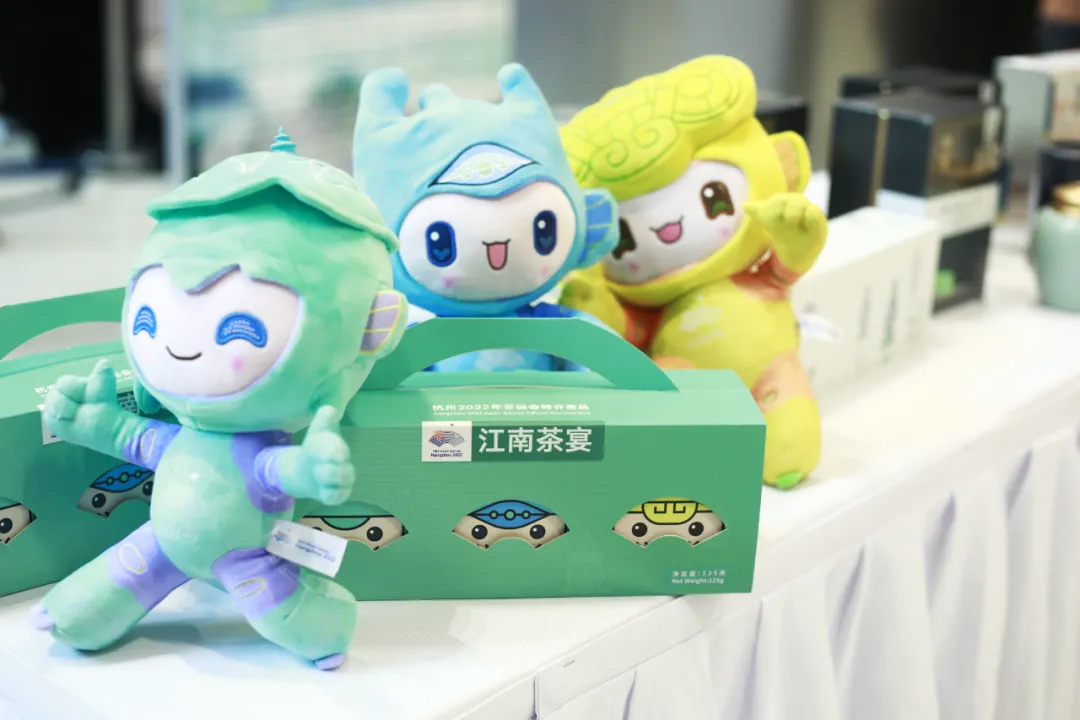 ���\�����~�Y�� 