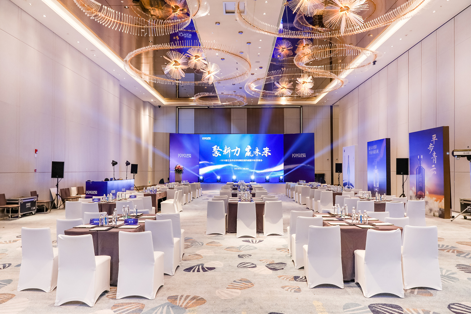 ���x��(hu��)���(d��ng)����(hu��)��(ch��ng)����