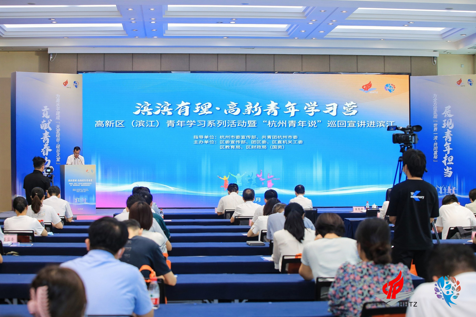 �����ОI���^(q��)ί��ί�����������L(zh��ng)�Ի���l(f��)��