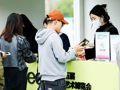 ����M�л������ ��������Լ�������������