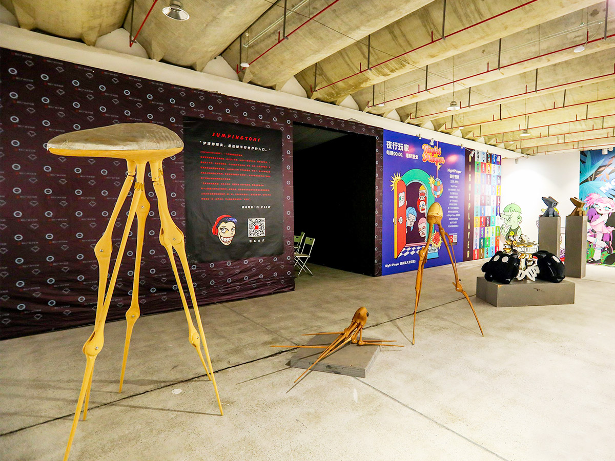 �Ļ�ˇ�g���}���