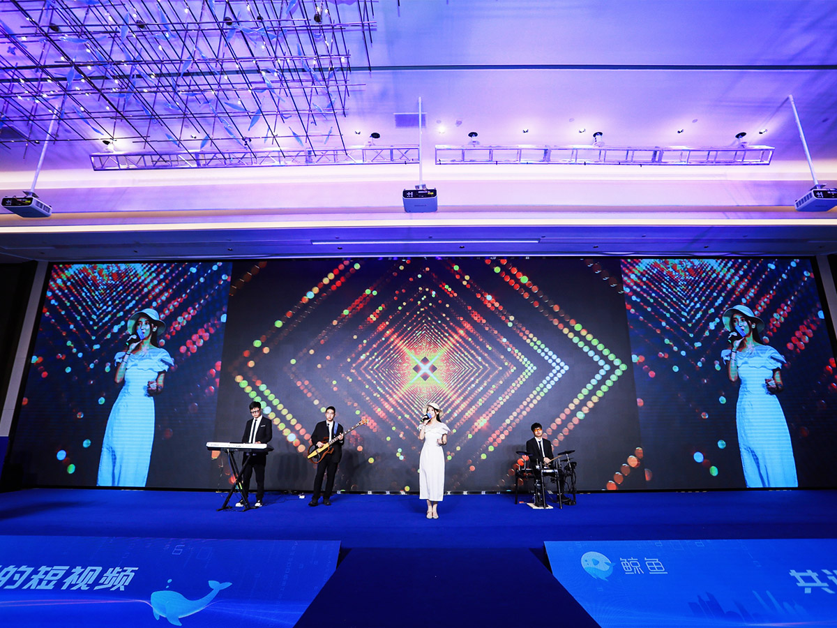 ���h��ӱ��ݭh��