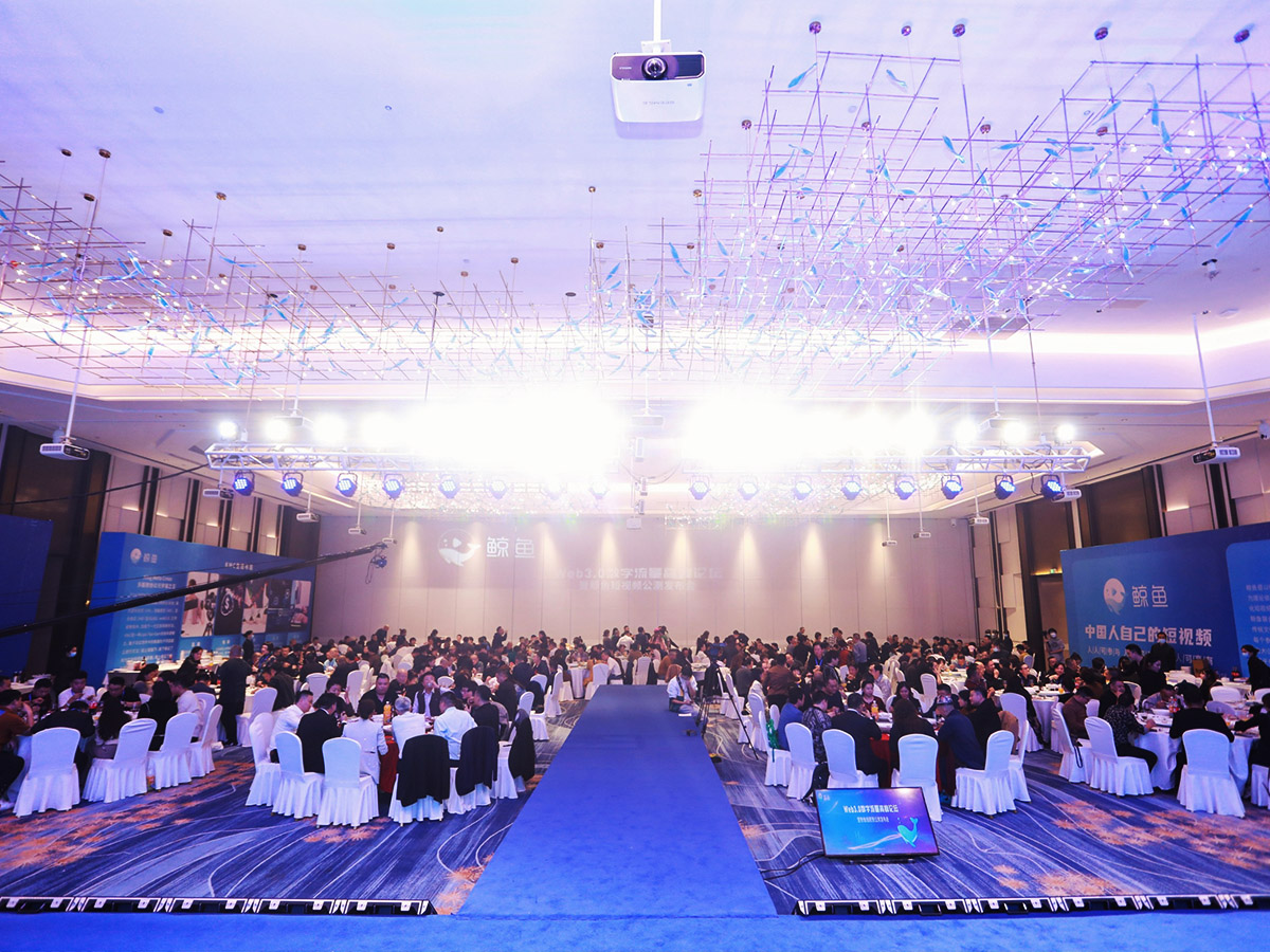 ���h���լF������