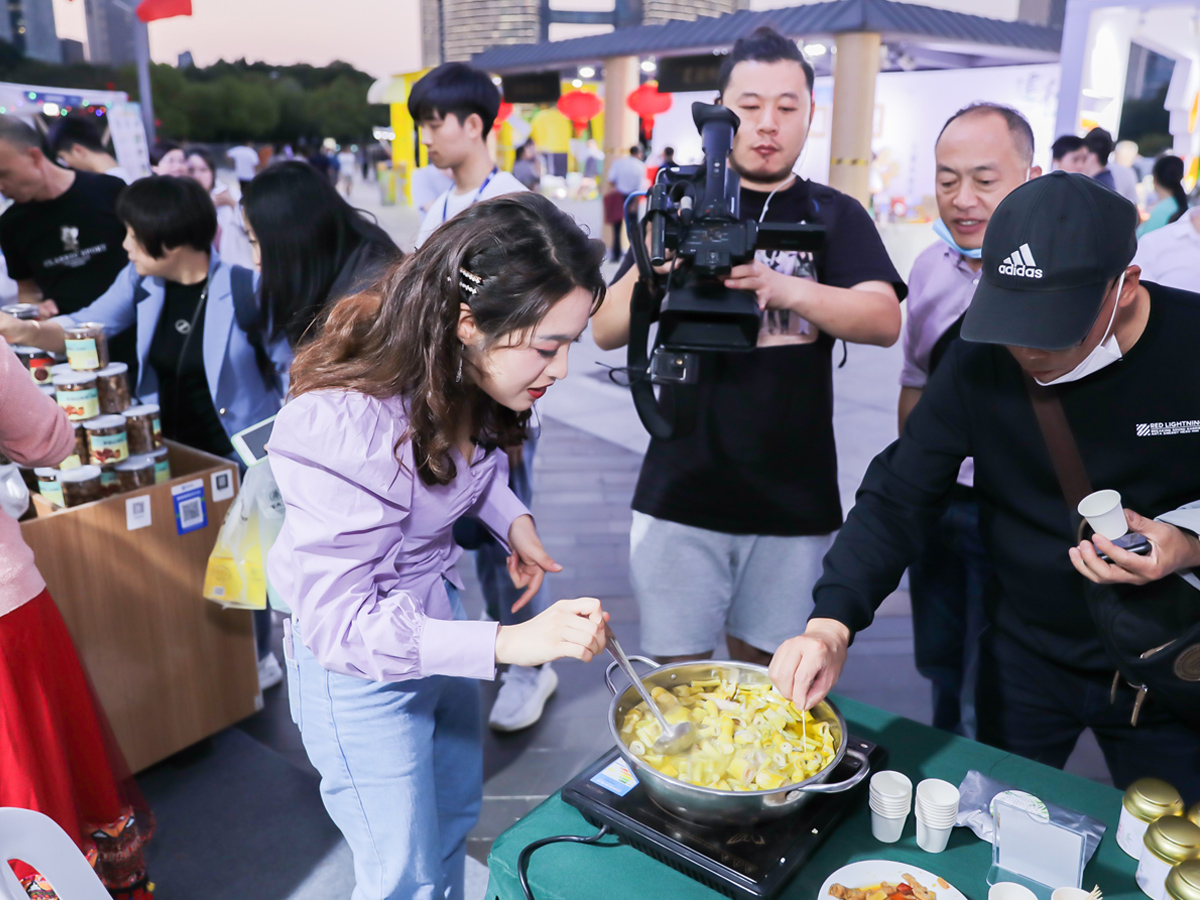 ��ʳ�����