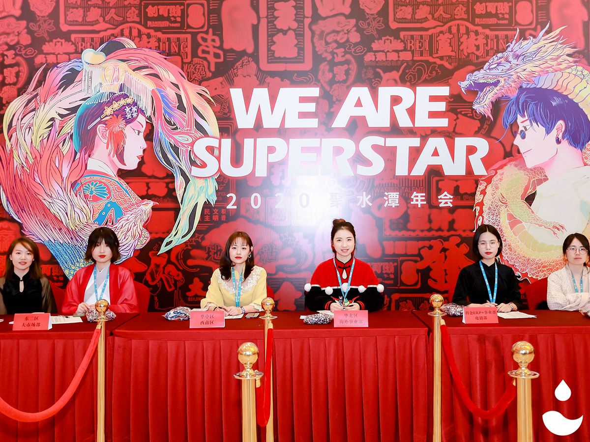 ���L���}��������_�����OӋ