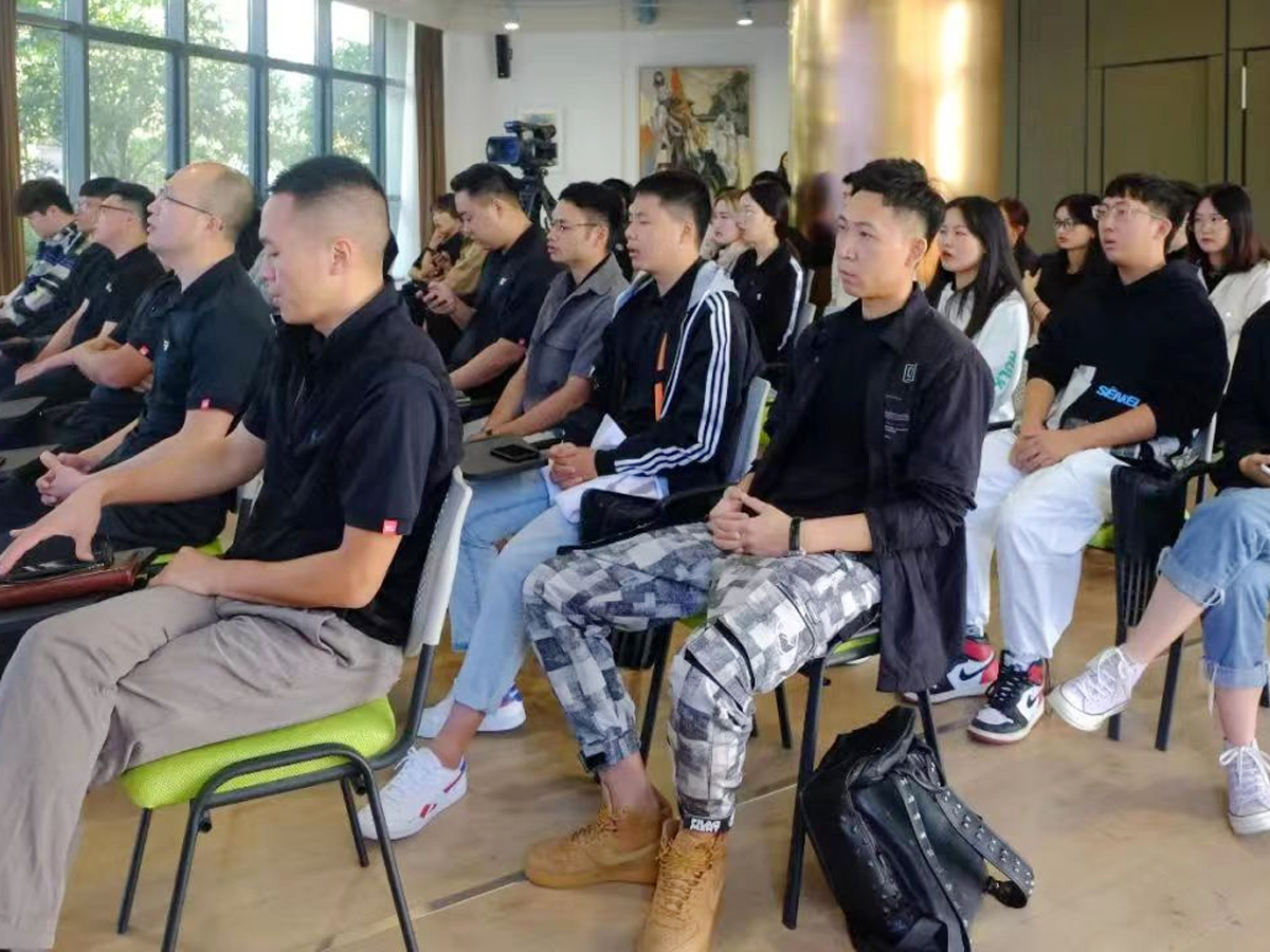 ��Ӳ߄���˾