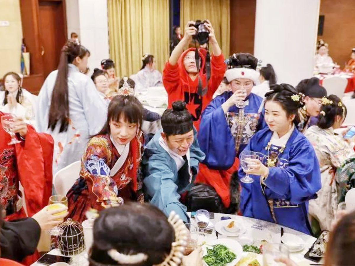 �h��β��������L