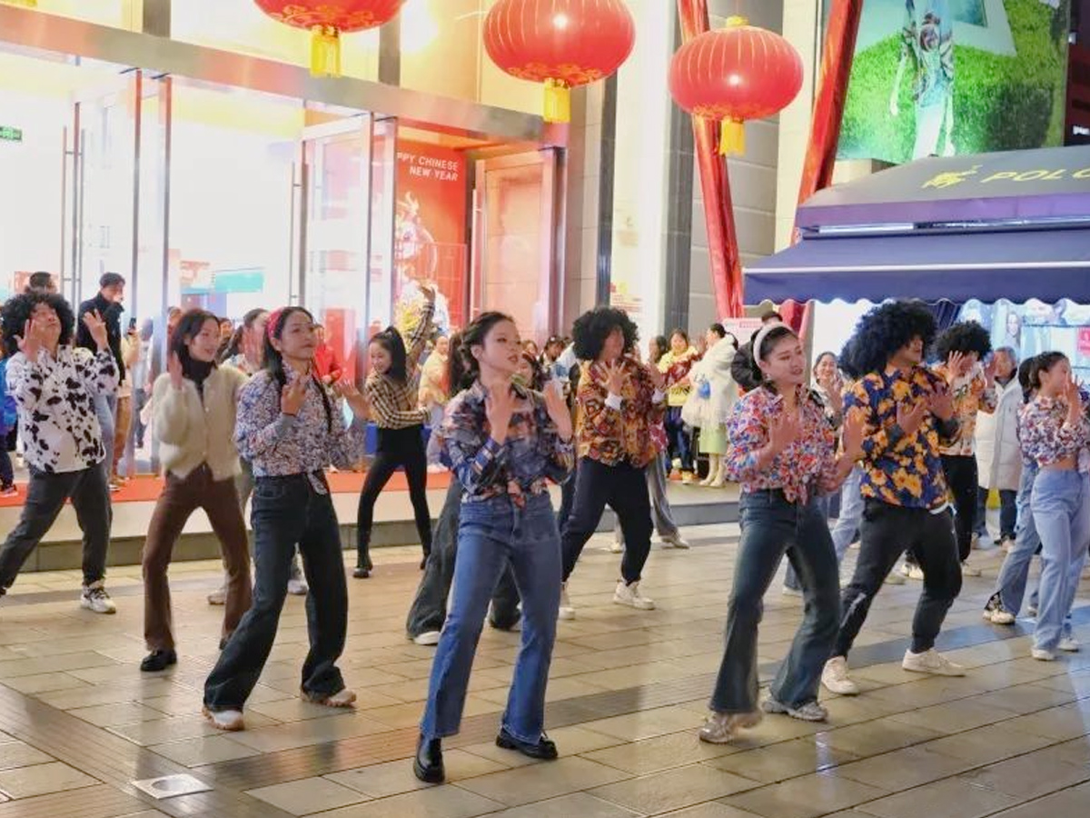 �̈������赸���W���