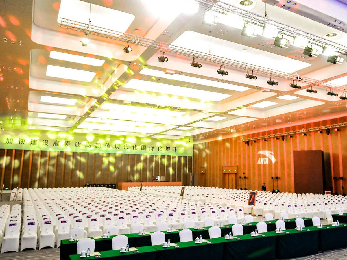 ���h�F������