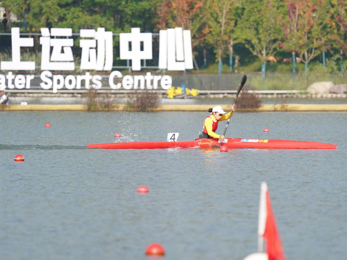 �����и��(y��ng)ˮ���\(y��n)��(d��ng)����Ƥ��ͧ��ِ